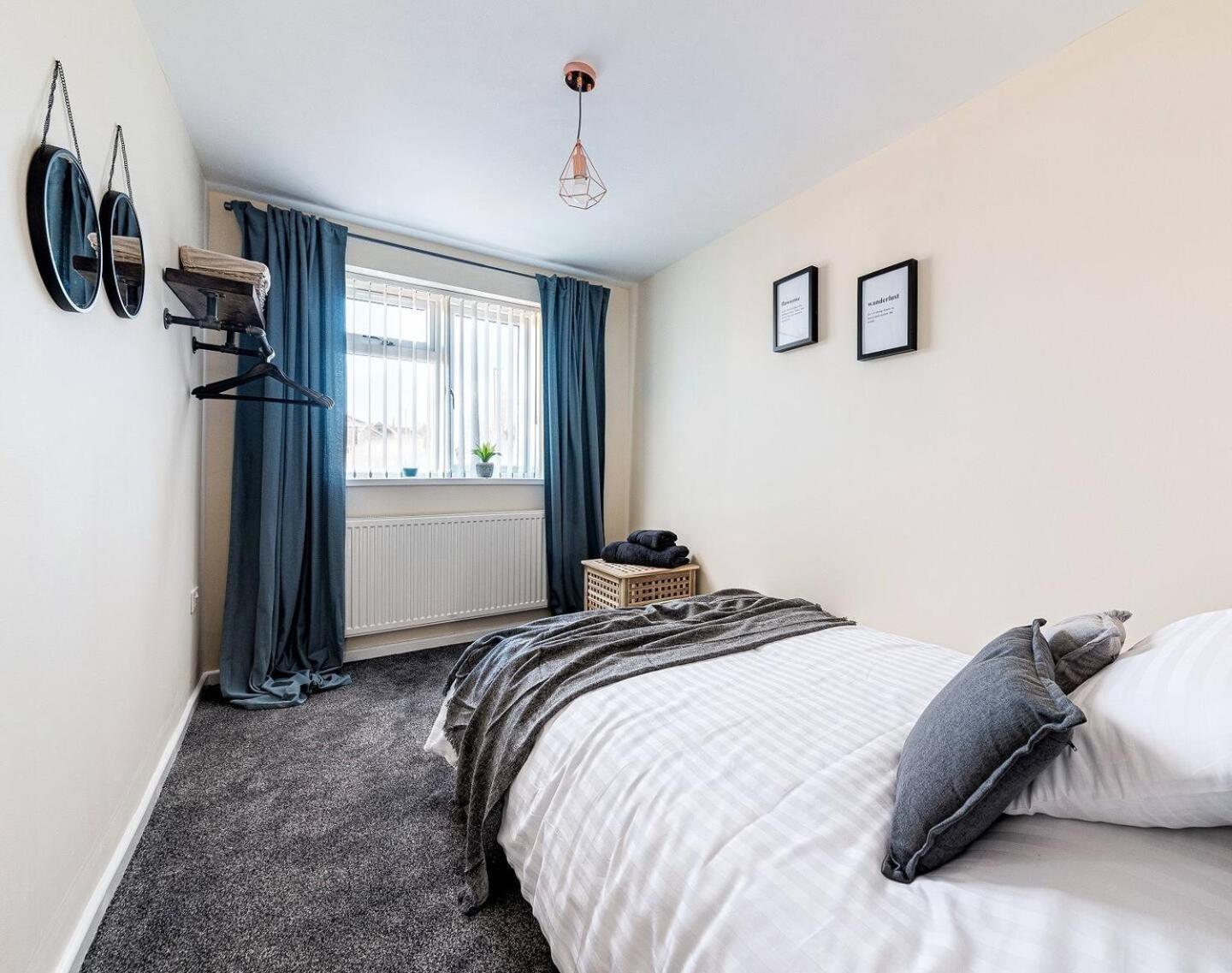Dudley-Hospital-3Bed-Parking-Long Stay-Contractor Brierley Hill Exterior foto